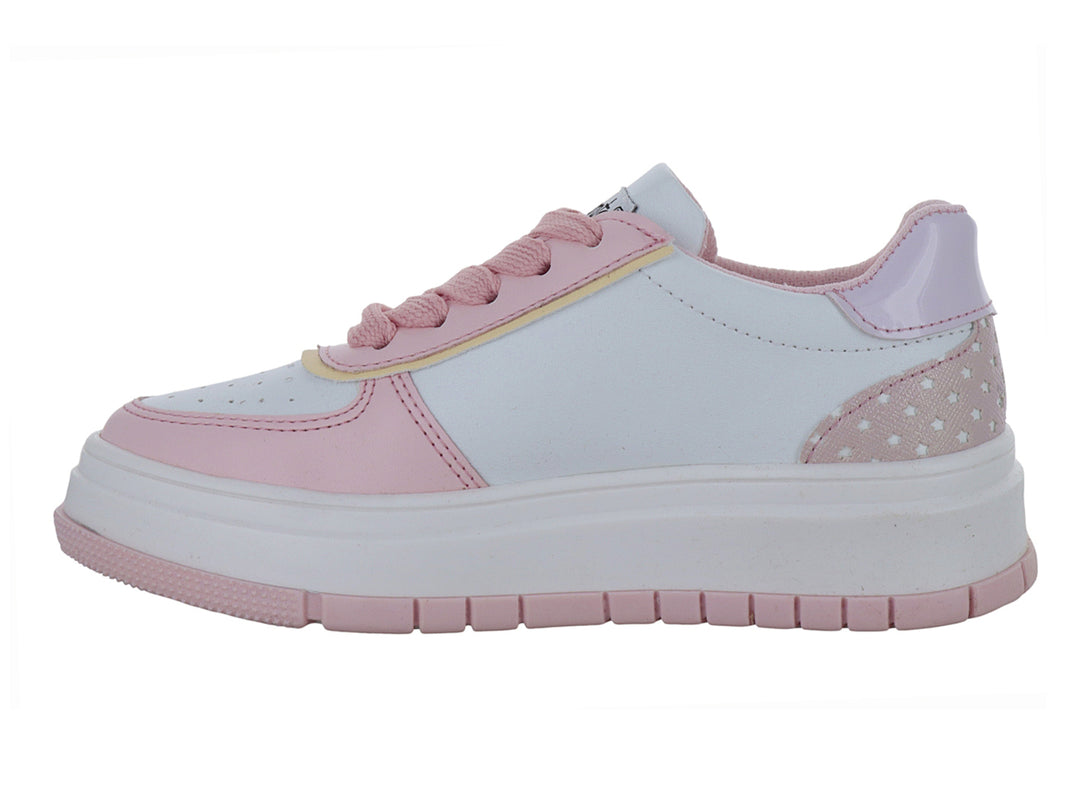 Tenis blancos y rosas con suela de plataforma y detalle de estrella brillante en el costado.