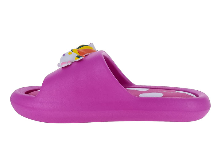 Sandalia color magenta para niña con un pequeño adorno de animal en la parte superior.