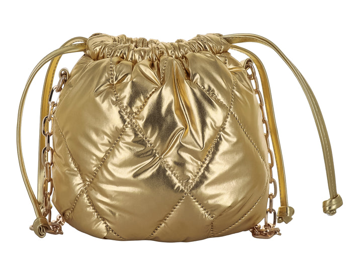 Bolso de hombro Ferretina color oro con diseño acolchado en forma de diamante y cierre de cordón.