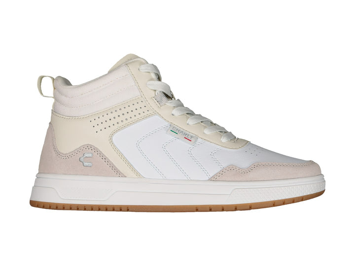 Tenis deportivos Charly color blanco y beige con suela color caramelo.