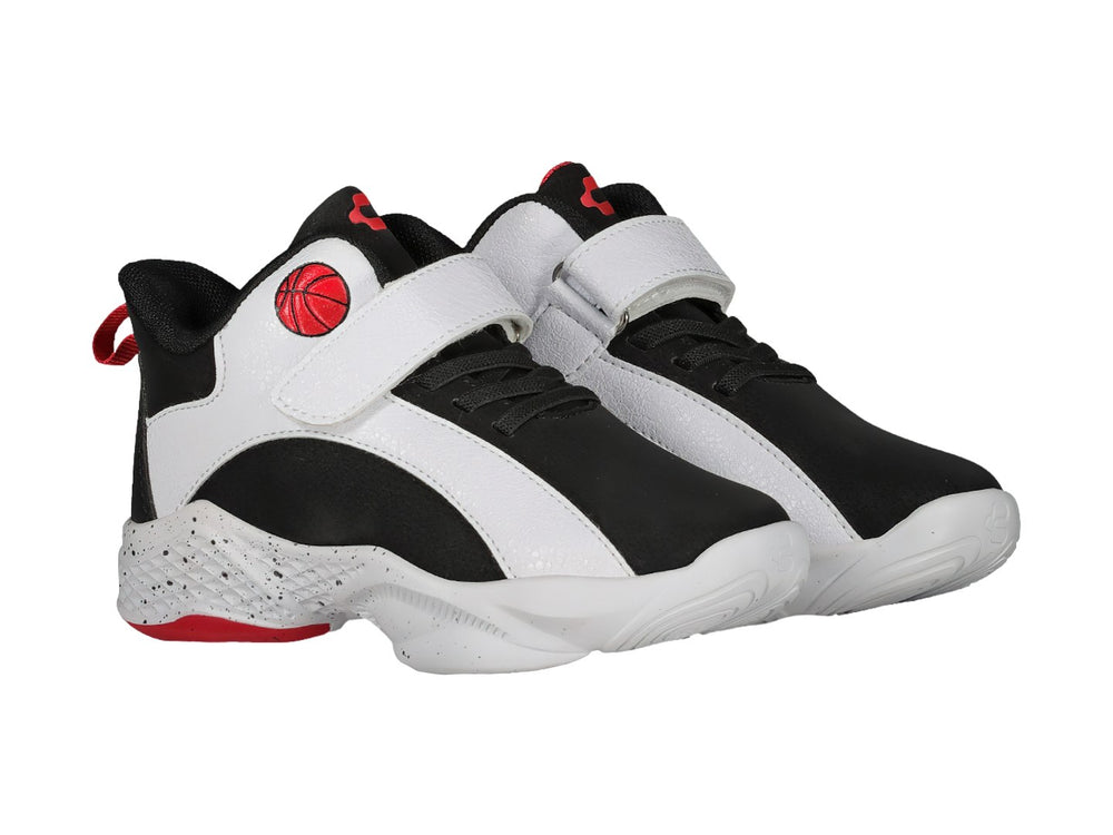 Tenis de baloncesto Charly en colores negro, blanco y rojo con correa de ajuste y suela moteada.