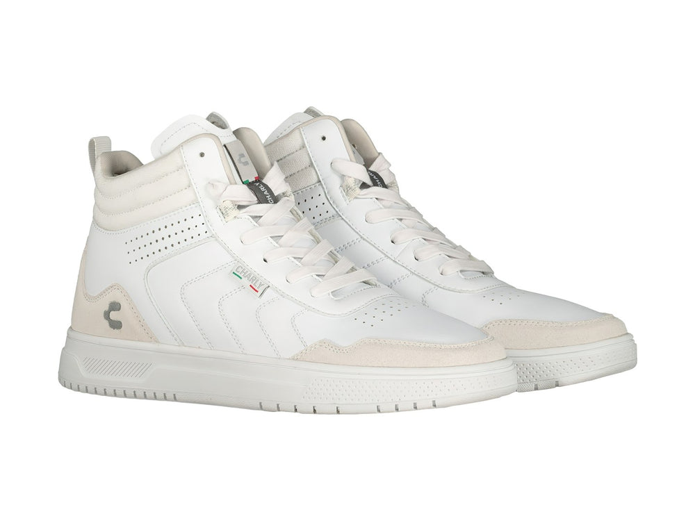 Tenis tipo botín marca Charly en color blanco con detalles beige y suela blanca.