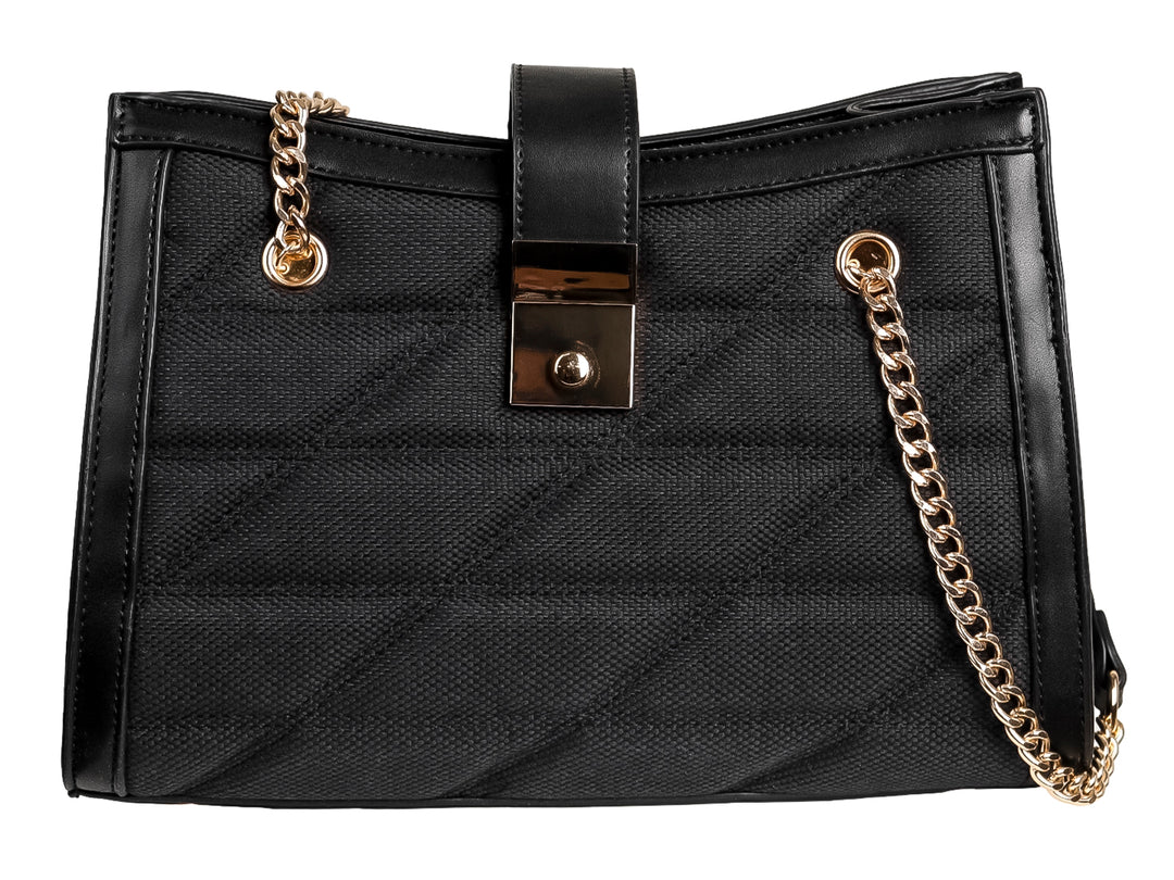 Bolso de hombro color negro con textura acolchada, correa de cadena dorada y cierre frontal metálico.