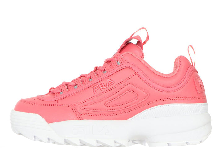 Tenis FILA Disruptor II en color rosa con suela blanca gruesa y dentada.