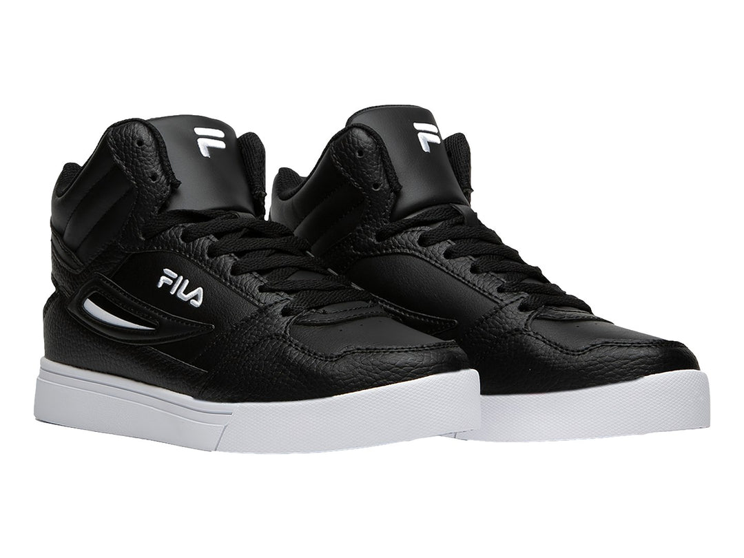 Tenis FILA color negro con suela blanca, estilo deportivo y urbano.