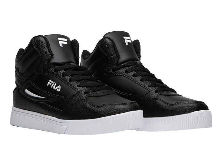 Tenis FILA color negro con suela blanca, estilo deportivo y urbano.