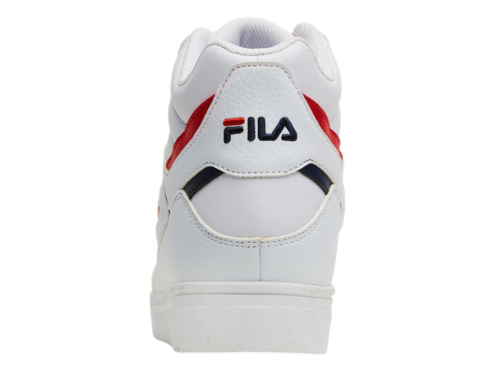 Tenis deportivos FILA blancos con detalles en azul marino y rojo, vista lateral.
