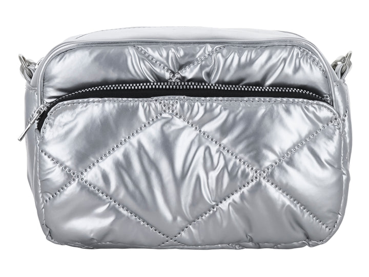 Bolso de hombro Ferretina color plata con diseño acolchado en forma de diamantes y acabado brillante metalizado.
