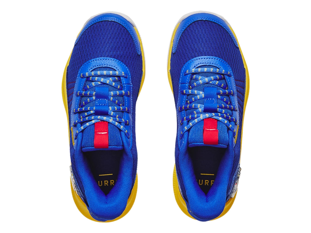 Tenis de baloncesto Under Armour Curry 3Z7 en colores azul y amarillo con logo de Golden State Warriors.
