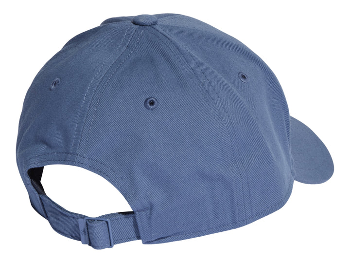 Gorra de béisbol Adidas color azul con logotipo blanco bordado en la parte frontal.