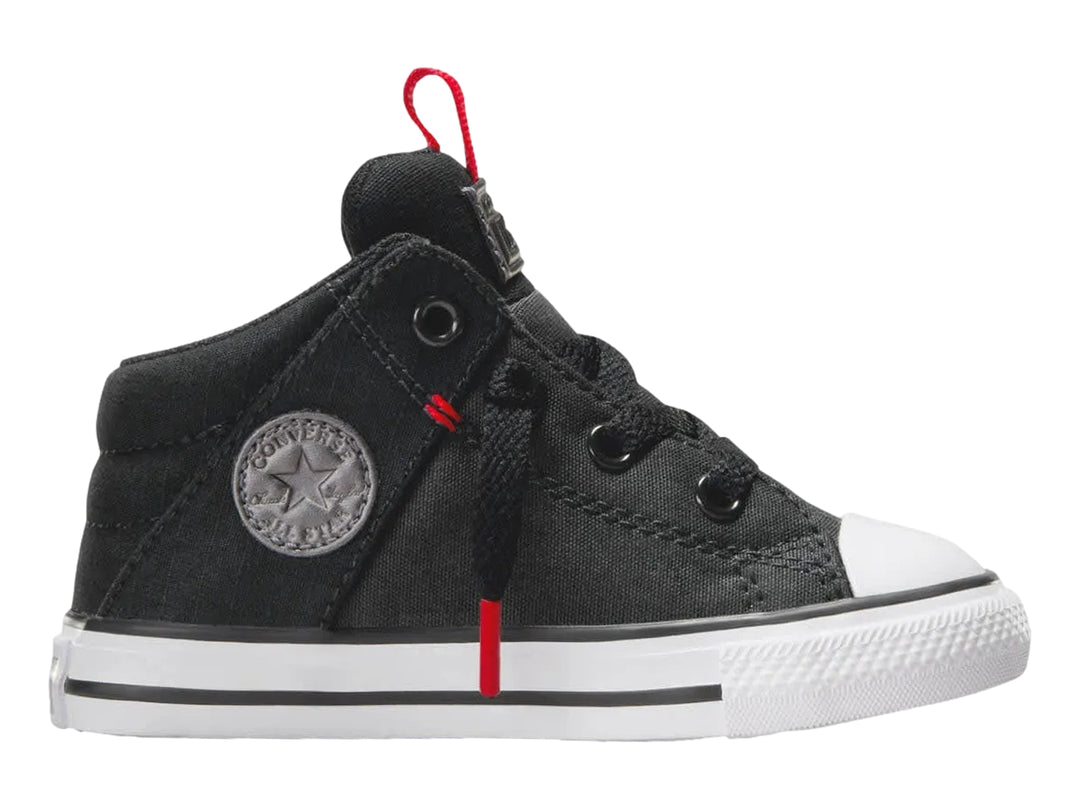 Tenis Converse Axel Vintage de bota alta color negro con suela blanca y detalles en rojo.