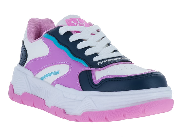 Tenis deportivos multicolores en blanco, rosa y azul marino con suela gruesa.