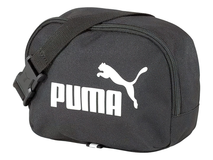 Cangurera PUMA Black Phase en color negro con logotipo blanco frontal y correa ajustable.