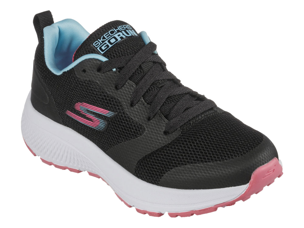 Tenis deportivos Skechers Go Run Consistent en color negro con suela blanca y detalles en rosa.