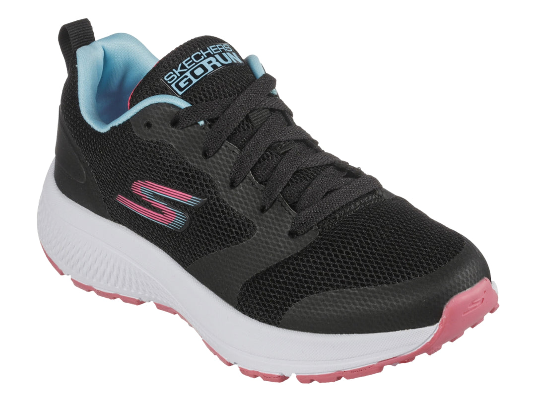 Tenis deportivos Skechers Go Run Consistent en color negro con suela blanca y detalles en rosa.