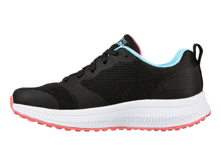 Tenis deportivos Skechers Go Run Consistent en color negro con suela blanca y detalles en rosa.