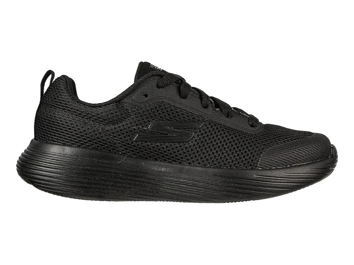 Tenis deportivos Skechers color negro con malla transpirable y suela texturizada.