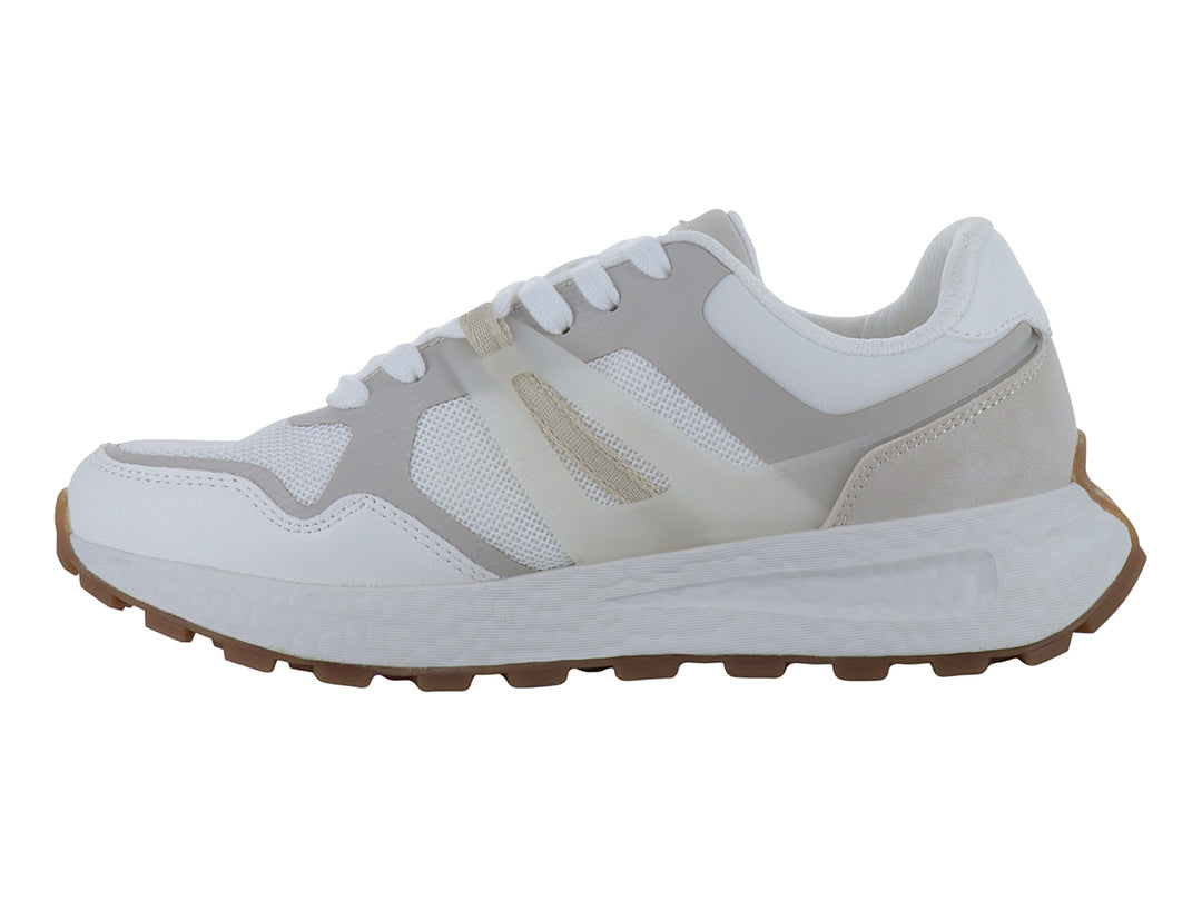Tenis blancos Capa de Ozono con detalles en beige y suela marrón dentada.