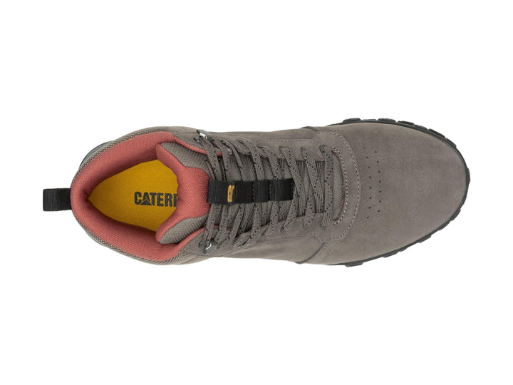 Botín Caterpillar de color taupe con detalles rojos en el cuello y suela negra resistente.
