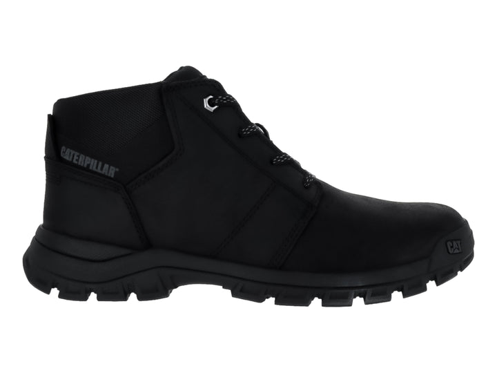 Zapato botín Caterpillar modelo Threshold Chukka en color negro de cuero con suela resistente.