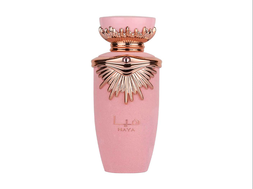 Perfume Lattafa Haya en botella rosa con detalles dorados y su caja rectangular a juego.