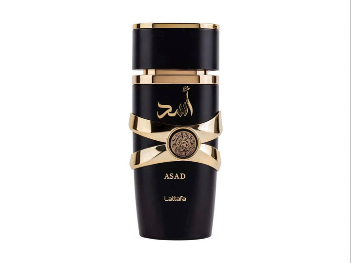 Perfume Lattafa Asad en frasco negro con detalles dorados y su caja negra coordinada.