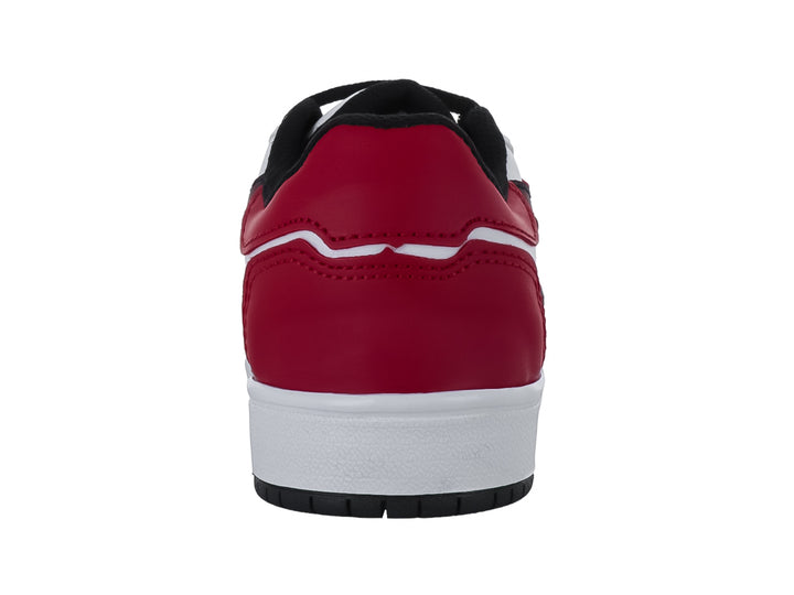 Tenis infantiles Guany en colores blanco, negro y rojo con agujetas negras y suela blanca.
