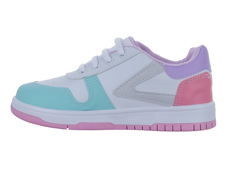 Tenis deportivos infantiles color blanco con detalles en rosa, azul claro y morado.