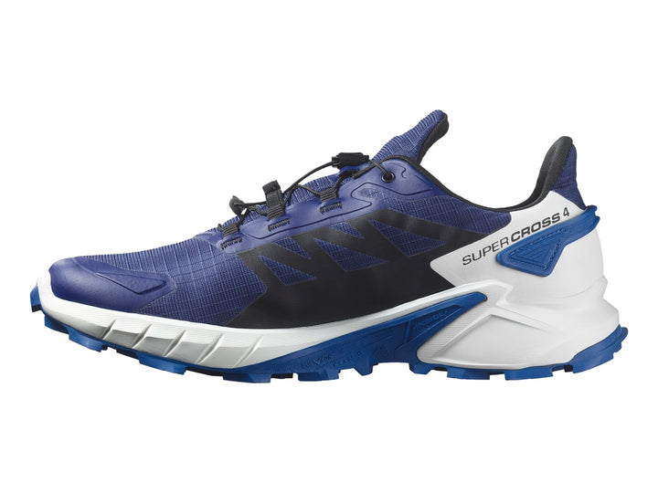 Tenis deportivos Salomon Supercross 4 en color azul y blanco con suela blanca y detalles en negro.