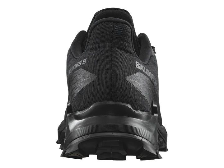 Tenis Salomon Alphacross 5 color negro, diseño deportivo para trail running con suela robusta.