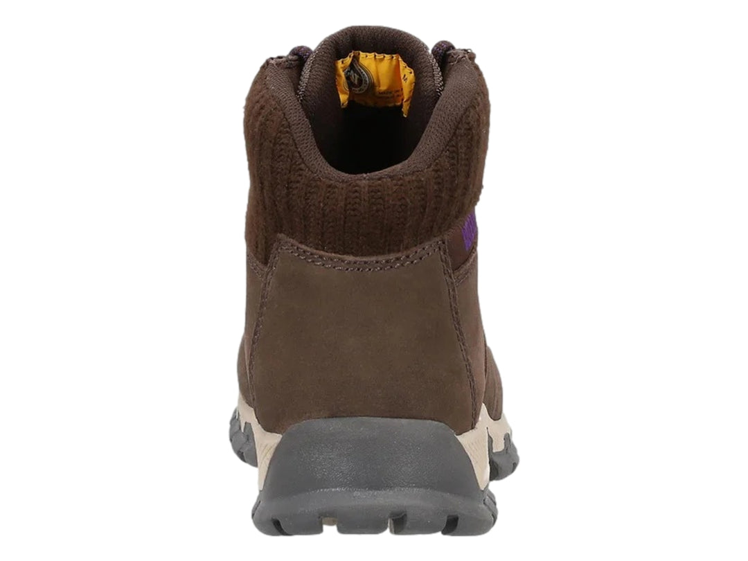 Bota Caterpillar de cuero color chocolate con suela beige y gris, diseño robusto para hombre.