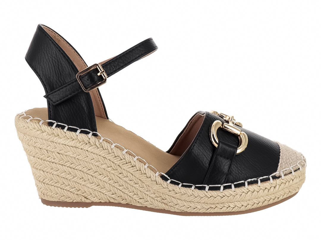 Sandalia de cuña color negro con plataforma de yute beige y detalle de hebilla dorada, para Mujer.