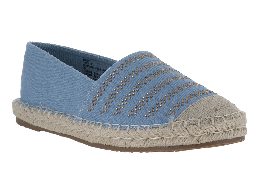 Zapato tipo alpargata color azul con suela de cuerda beige y detalles decorativos brillantes en la parte superior.