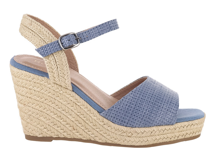 Sandalia de plataforma cuña color azul con detalles en beige y correa ajustable al tobillo.