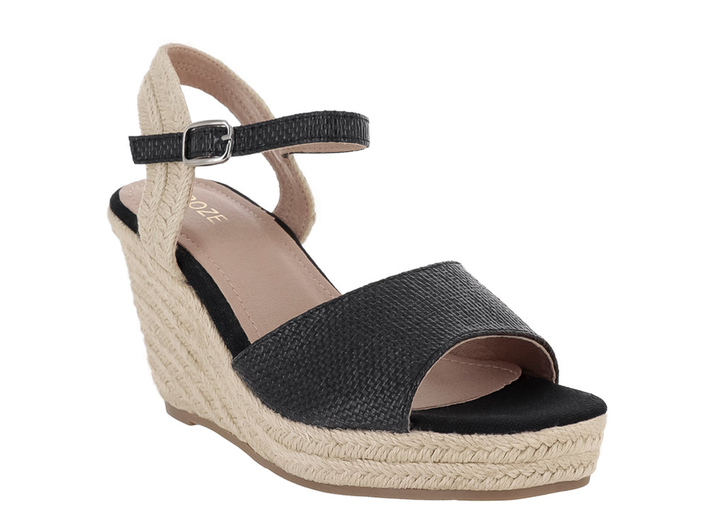 Sandalia de plataforma wedge marca ROZE en color negro con base de yute beige y correa ajustable al tobillo.