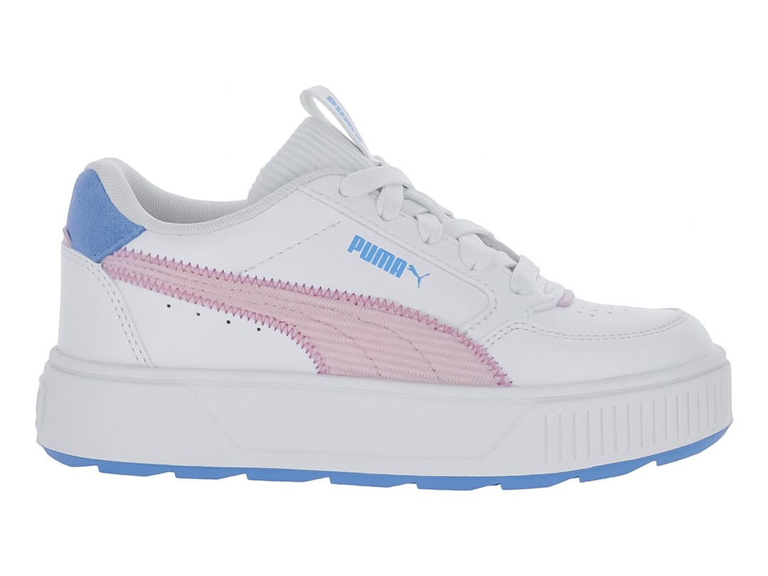 Tenis PUMA blancos con franja rosa de pana y suela azul de plataforma.