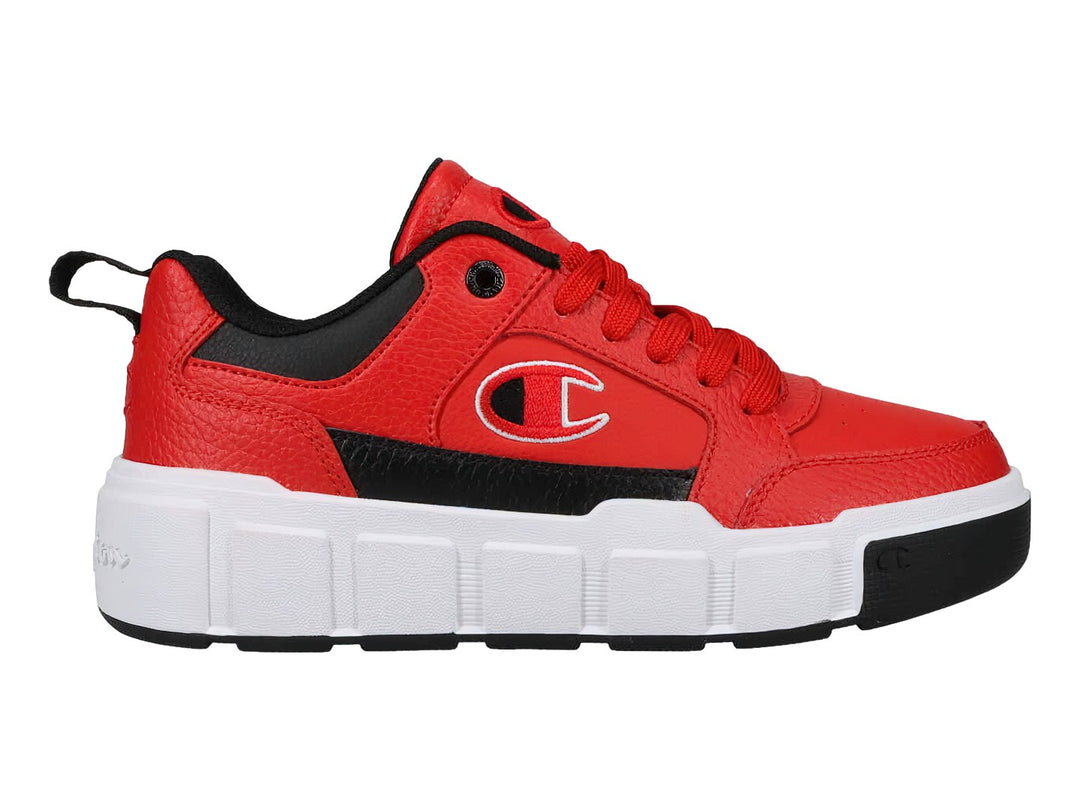 Tenis deportivos Champion color rojo con suela blanca y detalles en negro.