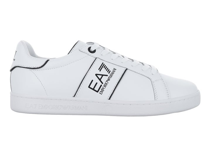 Tenis blancos Emporio Armani con logotipo EA7 en negro y suela blanca.