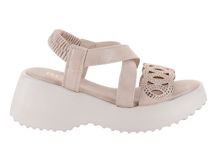 Sandalia de plataforma color rosa claro con correas y adorno brillante frontal.