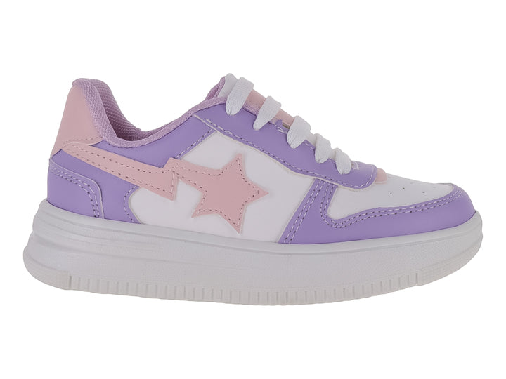 Tenis infantiles color lavanda y blanco con detalle de estrella rosa y suela de plataforma blanca.