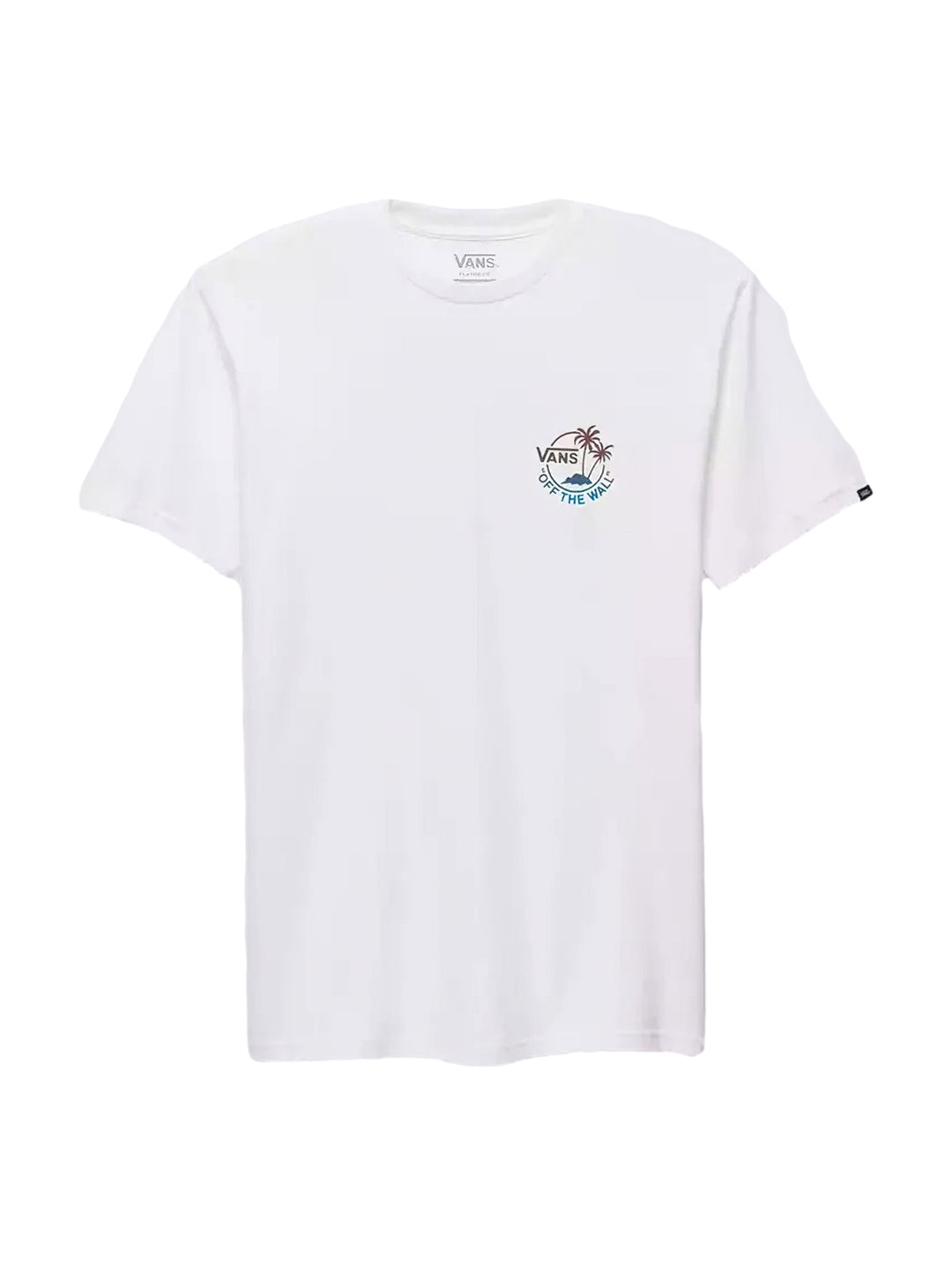 Hombre vistiendo una camiseta blanca de manga corta marca Vans con un pequeño gráfico en el pecho.