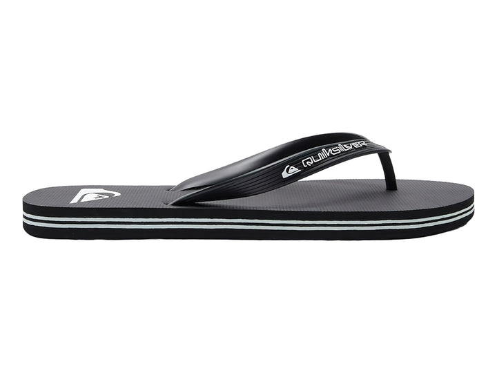 Sandalias Quiksilver color negro con detalles en blanco y logotipo en la correa y planta.