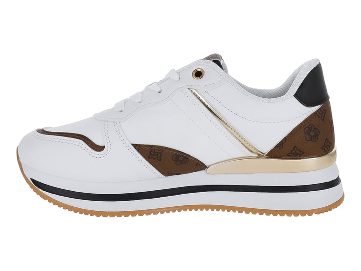Tenis casuales ATOK color blanco con detalles en café, negro y dorado, con suela de goma color miel.