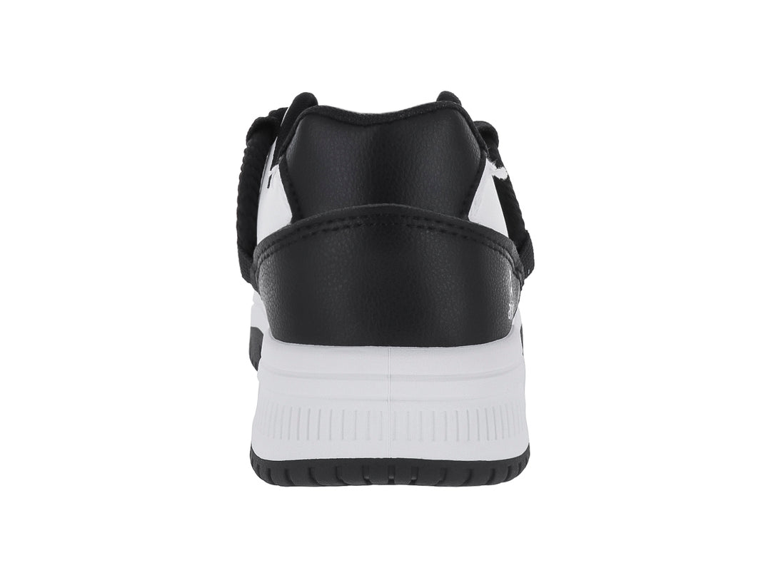 Tenis deportivos ATOK en colores blanco y negro con suela de plataforma y cordones anchos.