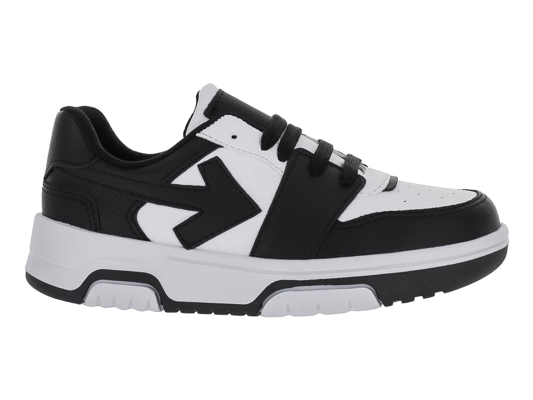 Tenis infantiles New Boys en colores blanco y negro con suela blanca y detalles negros.