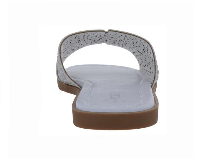 Sandalia blanca para mujer con tira ancha decorada con pedrería brillante y suela color café.