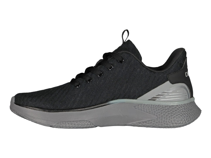 Tenis deportivos Charly en color negro con suela y detalles en gris.