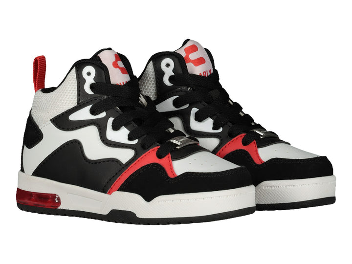 Tenis deportivos de bota en colores negro, blanco y rojo con suela blanca y cámara de aire roja.