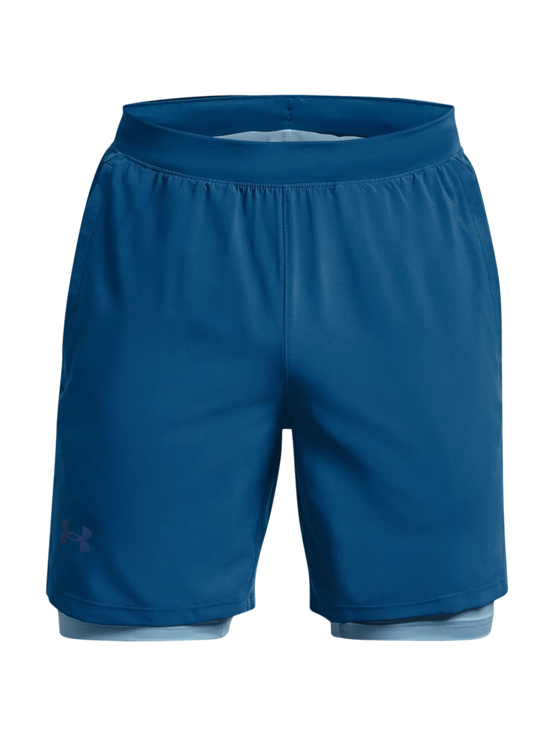 Shorts deportivos Under Armour color azul con forro interno gris para hombre.