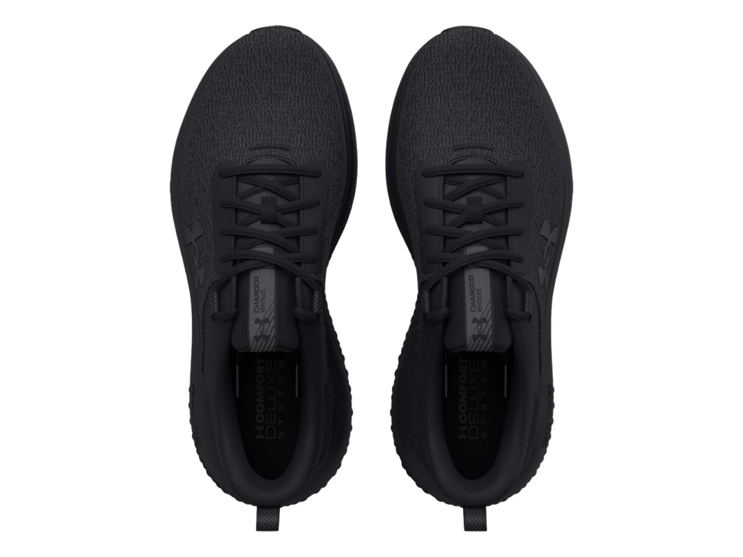 Tenis deportivos Under Armour color negro con suela Charged Revitalize.